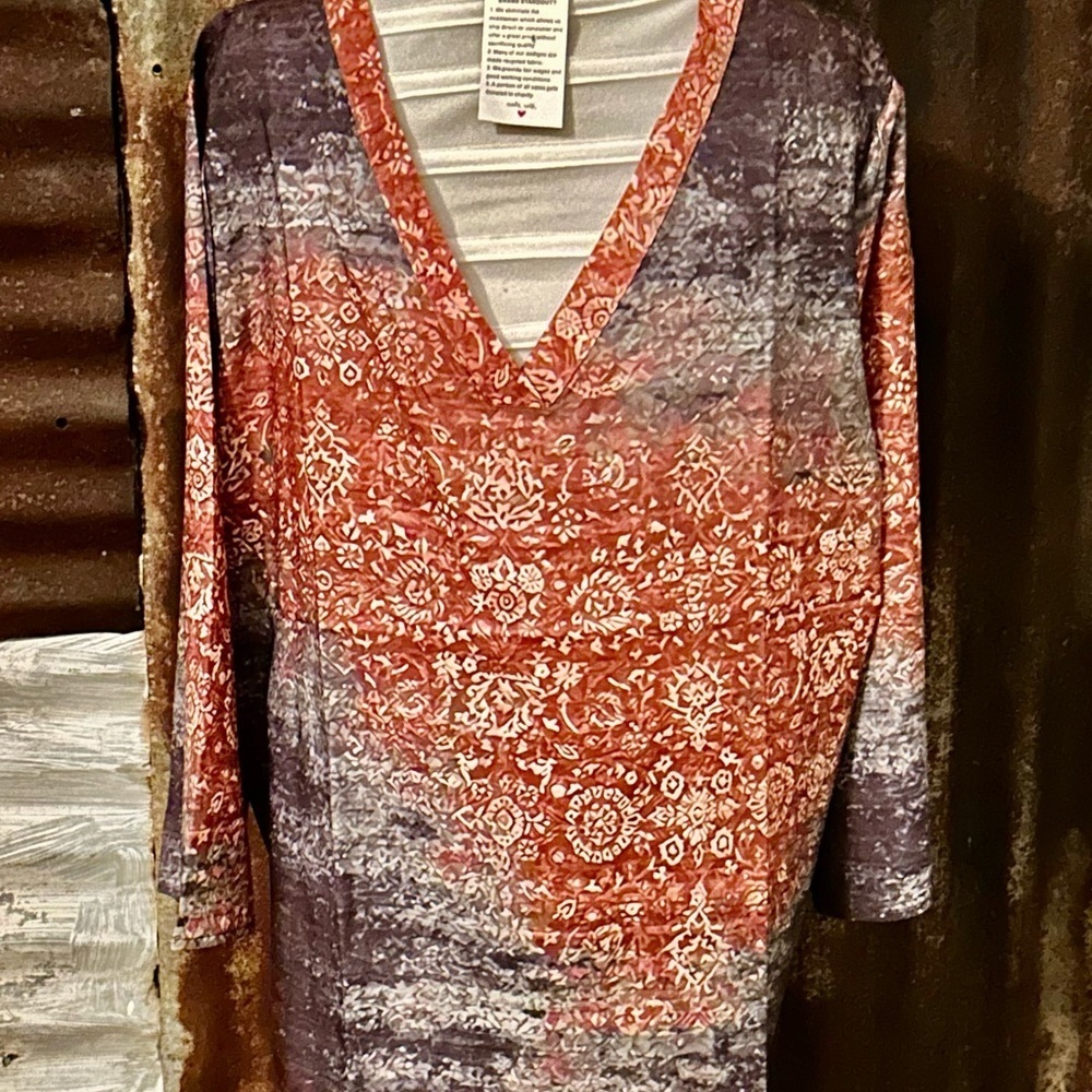 ❤️NWT-Boho long sleeve V-neck Tunic Top- lg “Made with Love Brand”
